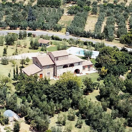Le Caselle 3* Lucignano